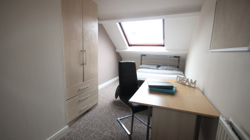 Bedroom 4 at 309A Ecclesall Road 